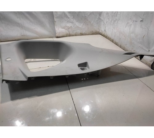 Накладка багажника (задняя,правая)