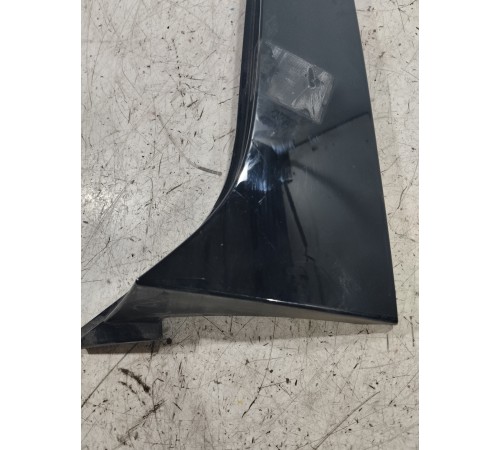 Накладка крышки багажника левая