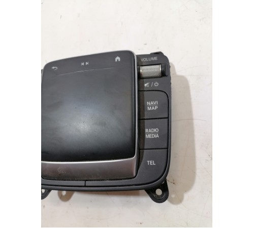 Блок кнопок центральной консоли с сенсорной панелью