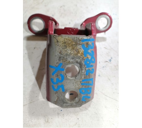 Петля двери передняя левая верхняя