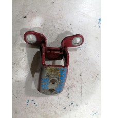 Петля двери передняя левая верхняя