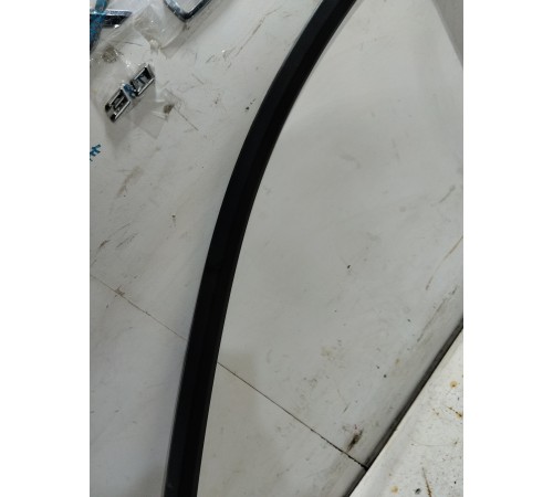 Накладка стекла рамки передняя правая