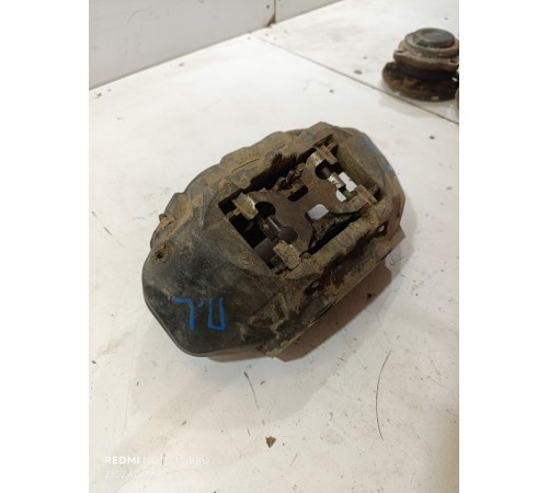 Суппорт передний левый