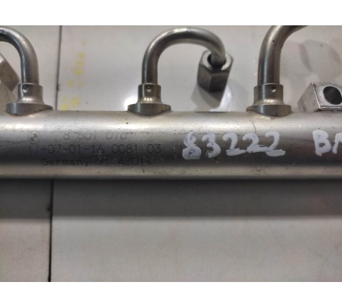 Топливная рампа правая