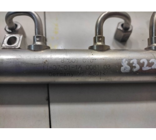 Топливная рампа правая