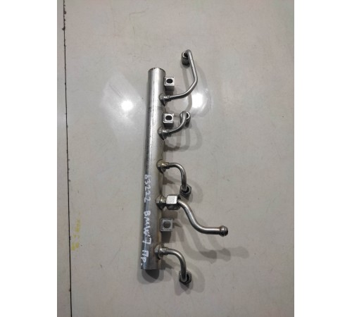 Топливная рампа правая