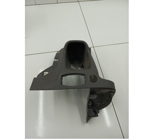 Накладка торпедо передняя левая