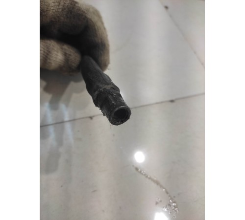 Тормозной шланг (передний, правый)