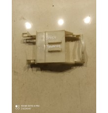 Кронштейн двери(передний левый)