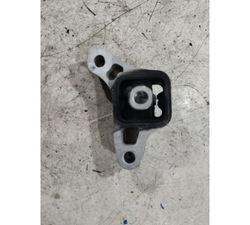 Опора двигателя задняя