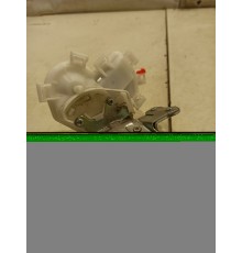 Замок крышки багажника