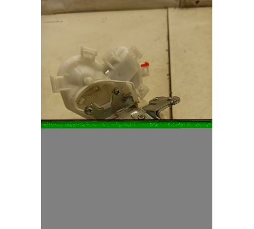 Замок крышки багажника