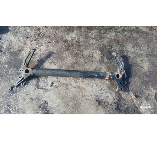 Траверса рамы передняя поперечная с кронштейном буксировочного крюка