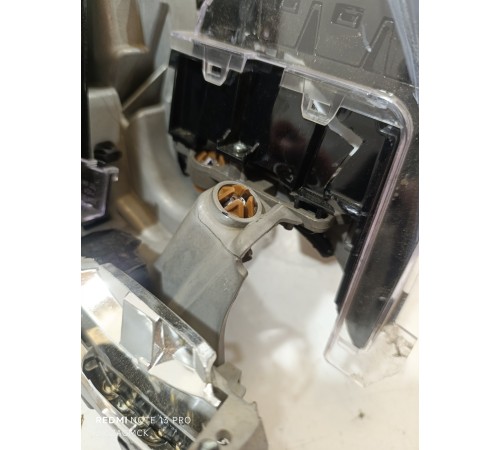 Линза правой фары