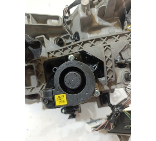 Линза правой фары