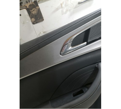 Обшивка двери задняя левая