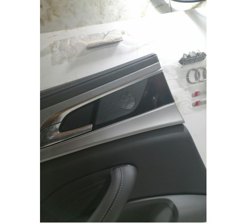 Обшивка двери задняя левая