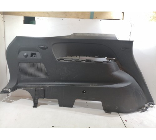 Обшивка багажника левая