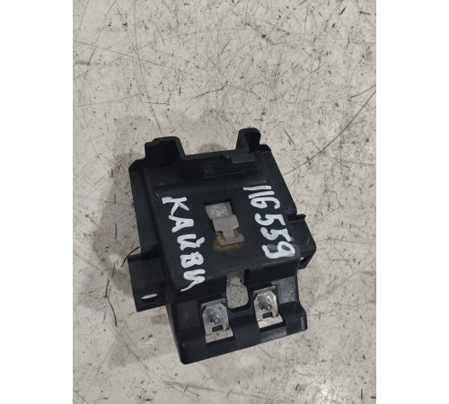 Рычаг открывания лючка бензобака