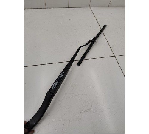 Поводок стеклоочистителя правый