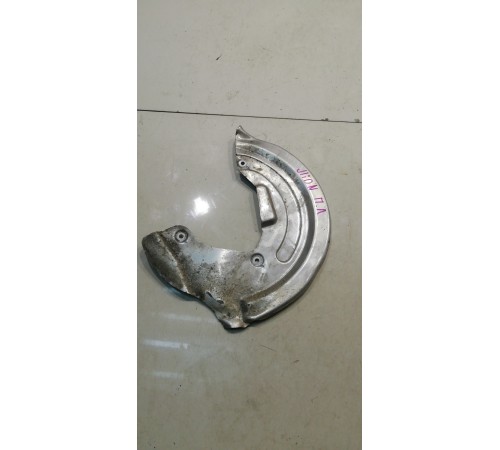 Щиток тормозного диска передний левый