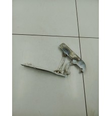 Петля капота левая