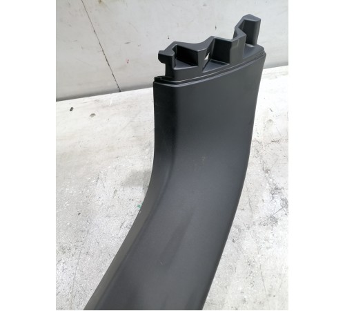 Обшивка крышки багажника левая