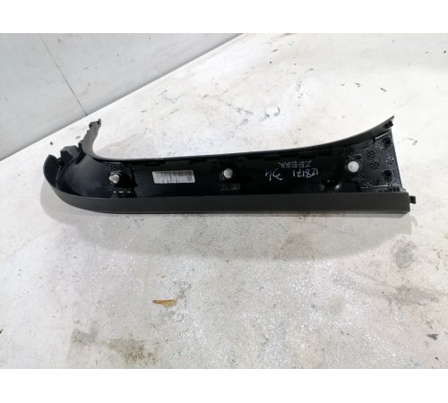 Обшивка крышки багажника левая