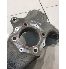 Кулак поворотный (передний левый)