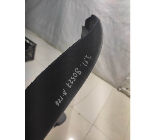 Обшивка двери(задняя правая)