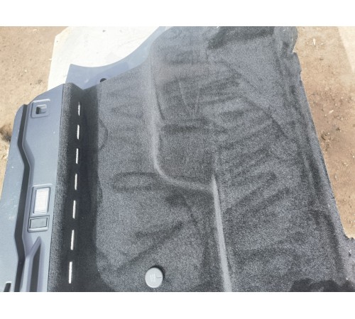 Обшивка багажника левая