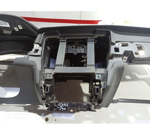 Передняя панель салона (торпедо)