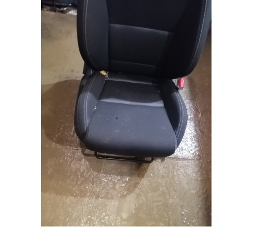 Сиденье переднее правое