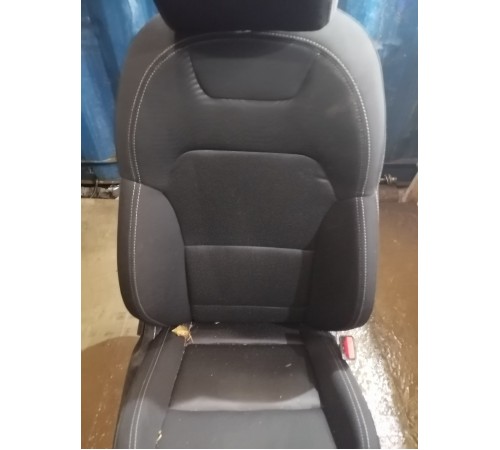 Сиденье переднее правое