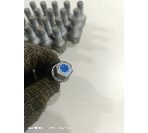 Комплект колесных болтов 20 шт