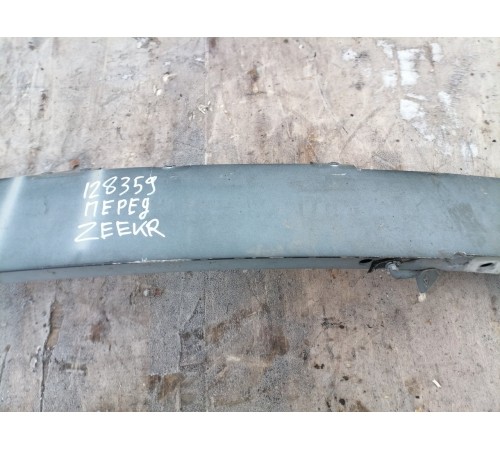 Усилитель бампера передний