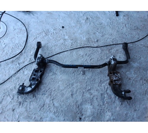 Стабилизатор передний в сборе с кронштейнами