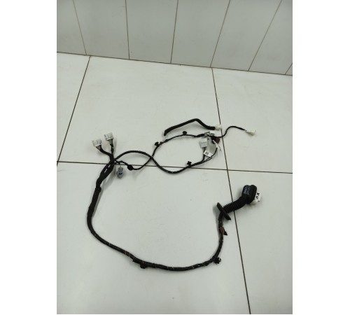 проводка двери передней левой 