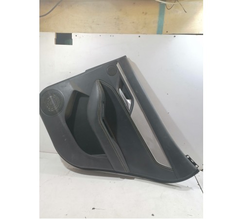 Обшивка двери задняя правая