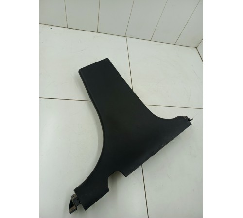 Обшивка центральной стойки правая нижняя