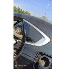 Глухое стекло(заднее левое)