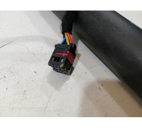 Амортизатор крышки багажника правый