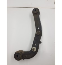 Кронштейн передней правый