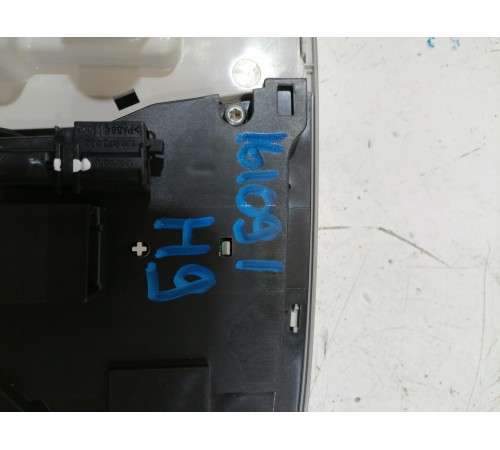 Плафон освещения салона