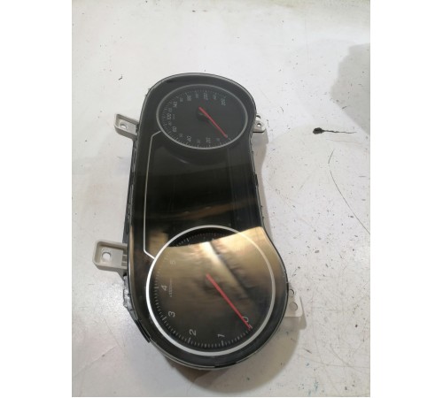 Панель приборов