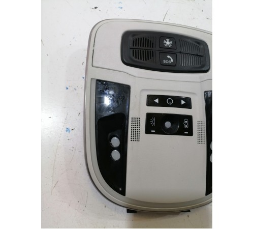 Плафон освещения салона