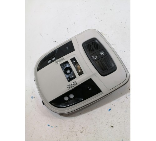 Плафон освещения салона