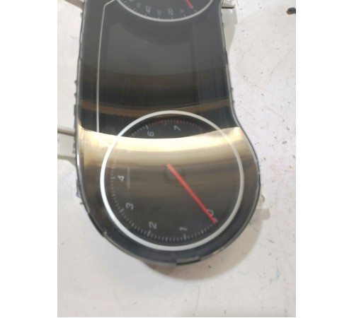 Панель приборов