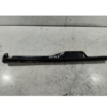 Направляющая стекла двери левая