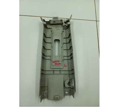 Обшивка центральной стойки левая верхняя